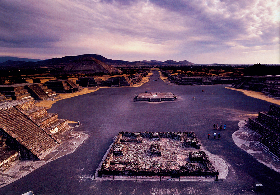 “世界遺產(chǎn)”系列之一，特奧蒂瓦坎古城，墨西哥 1998 年 周劍生 2004年6期.jpg