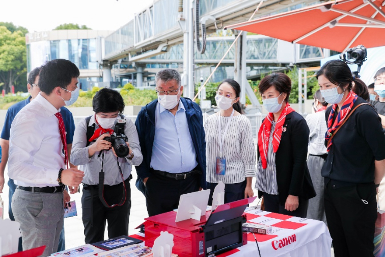 【新聞稿】科技賦能，佳能影像公益助力繪就繽紛青春267 拷貝.jpg