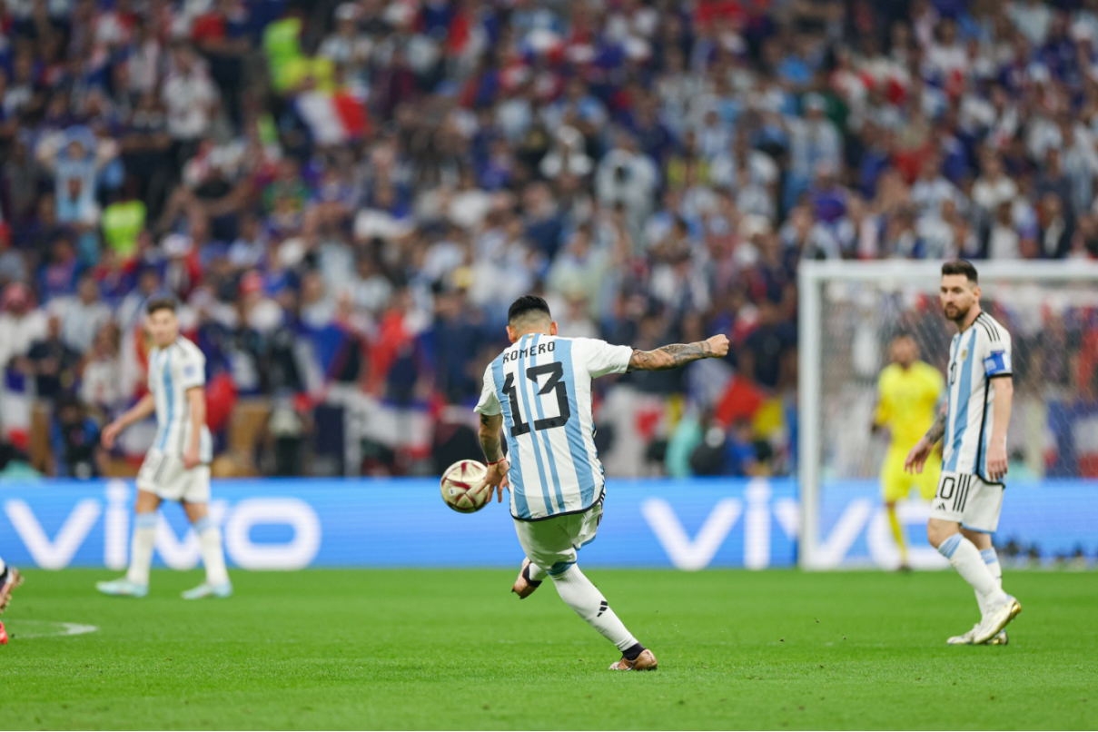 【vivo新聞】vivo與FIFA聯(lián)合打造世界杯決賽冠軍加冕時刻1473 拷貝.jpg