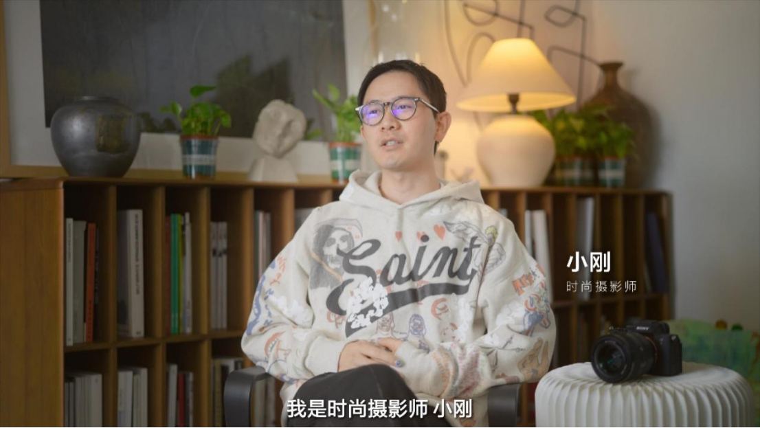 “享受創(chuàng)作，專(zhuān)注拍攝” 時(shí)尚攝影師為什么選擇索尼A7RM5306 拷貝.jpg