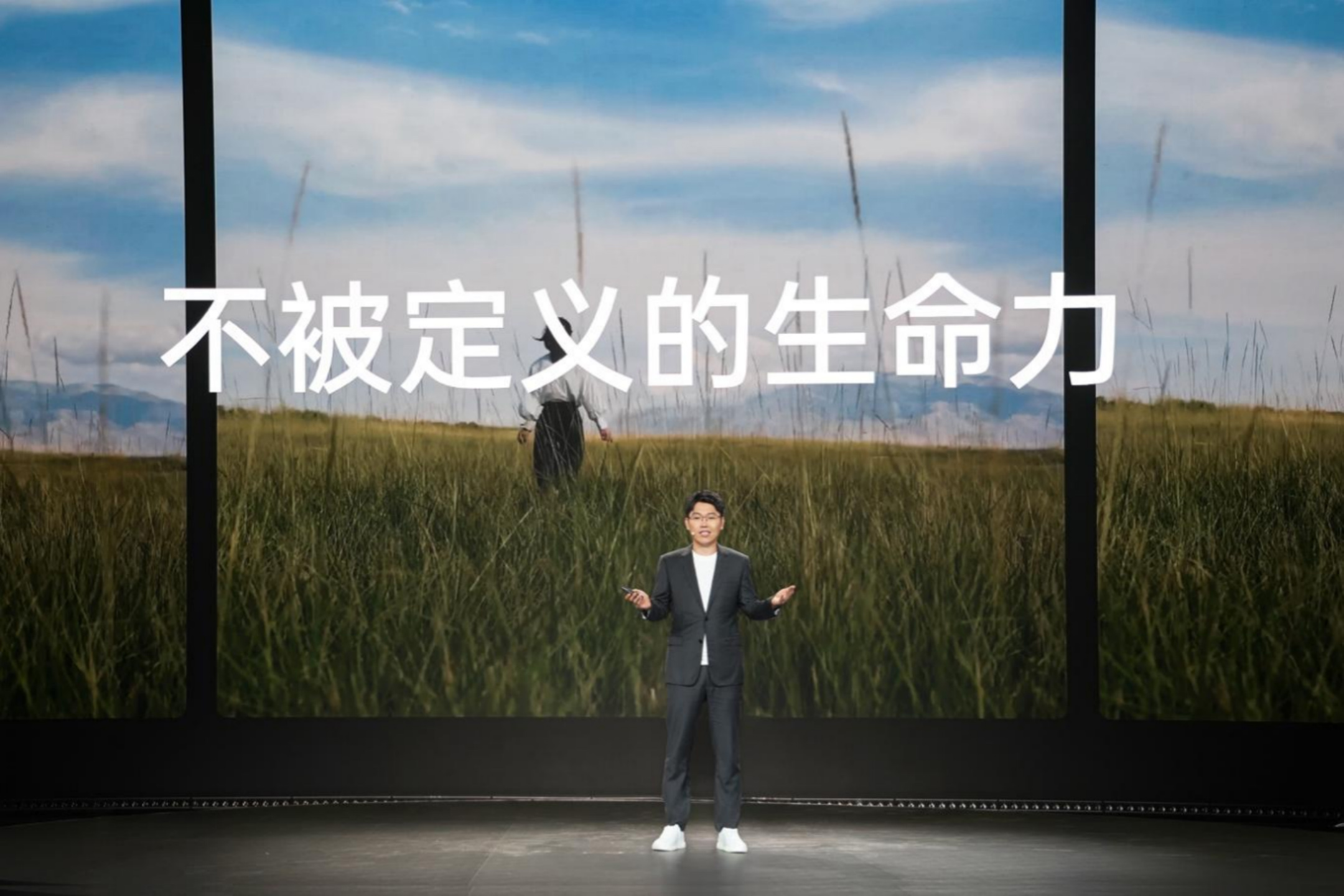 【新聞稿】OPPO Reno12 系列發(fā)布，超美小直屏引領(lǐng)潮流新風(fēng)尚690.jpg